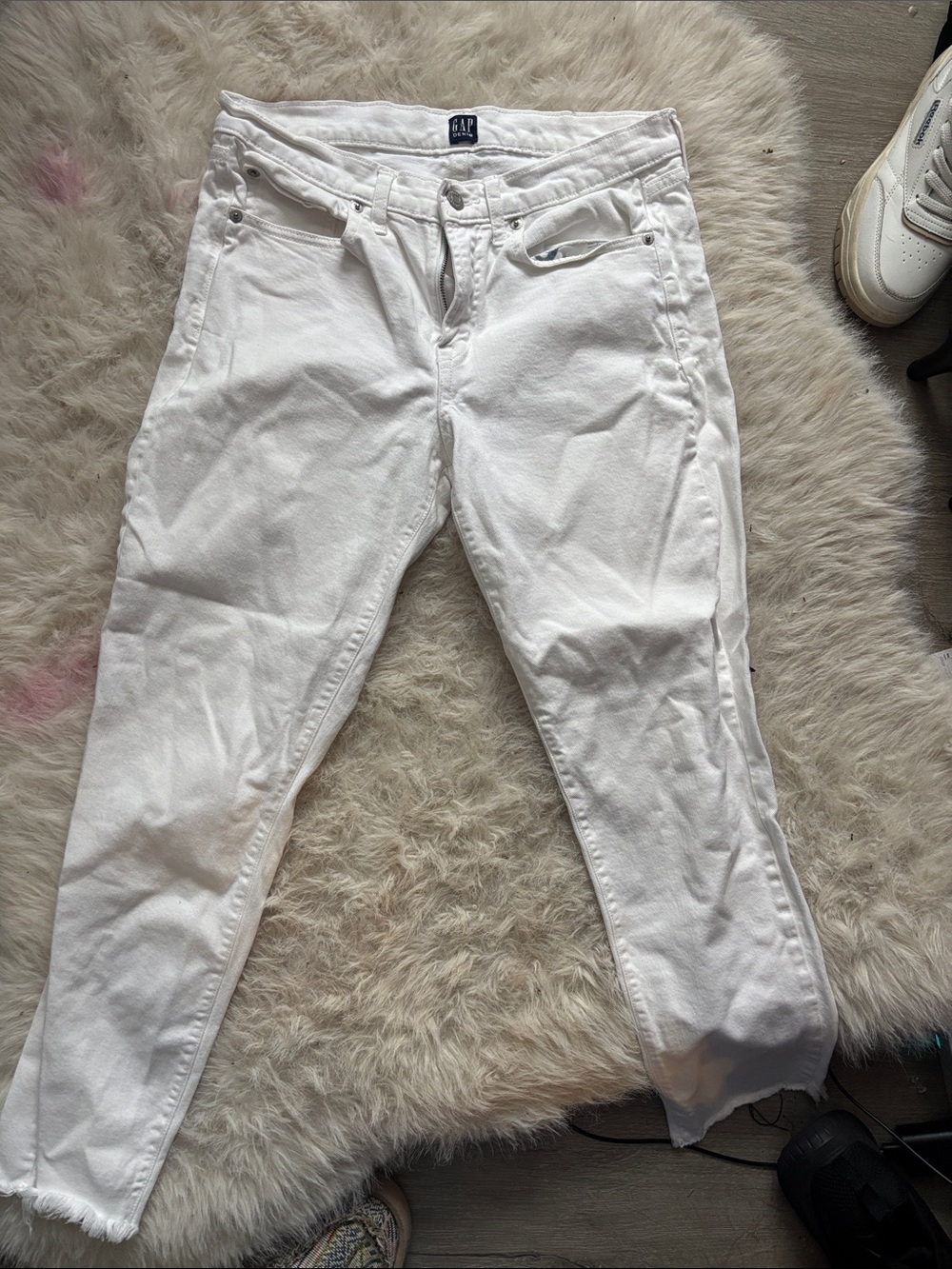 GAP White Cropped Slim Jeans